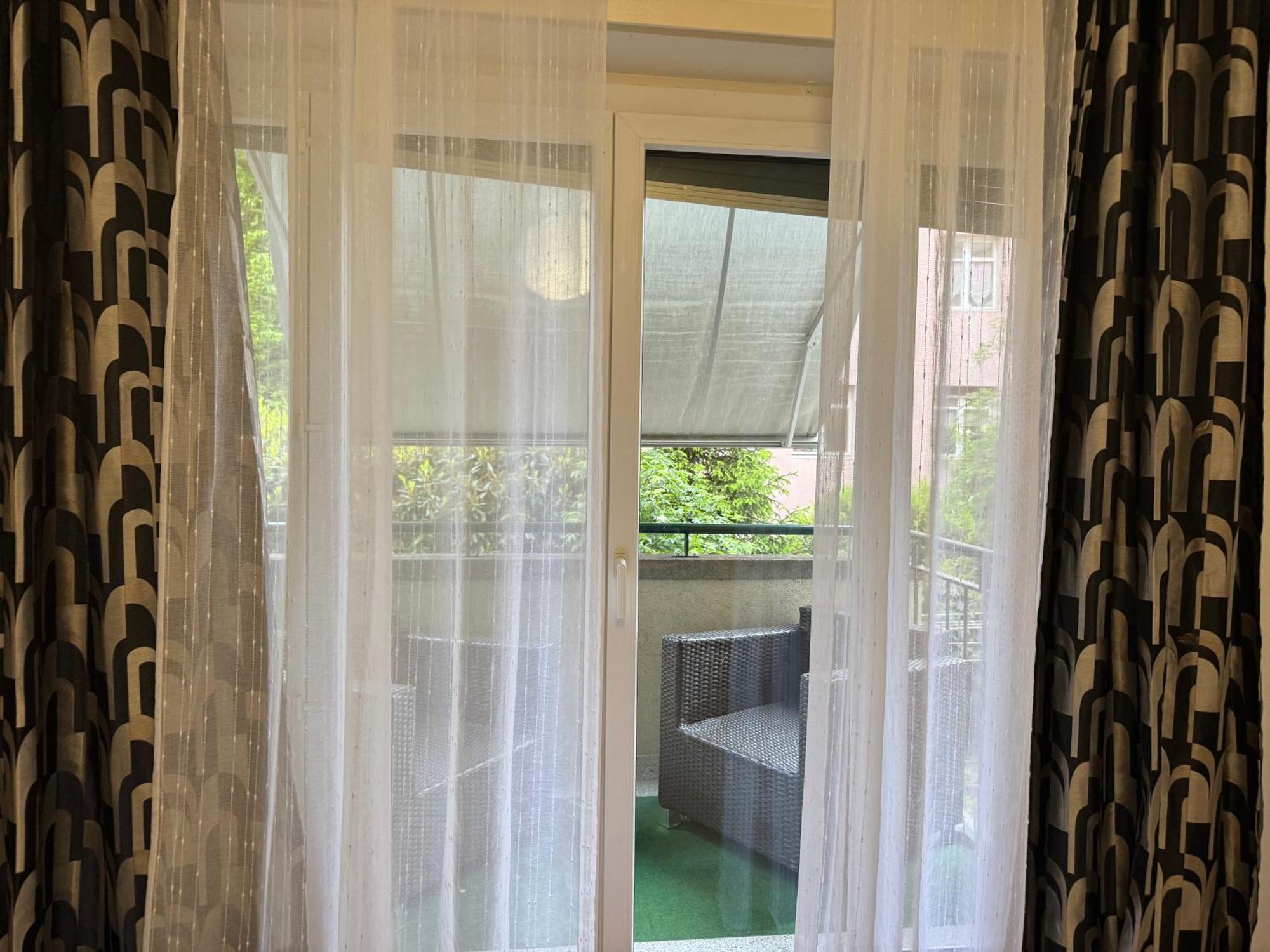 Apartahotel Confort Lausana Exterior foto